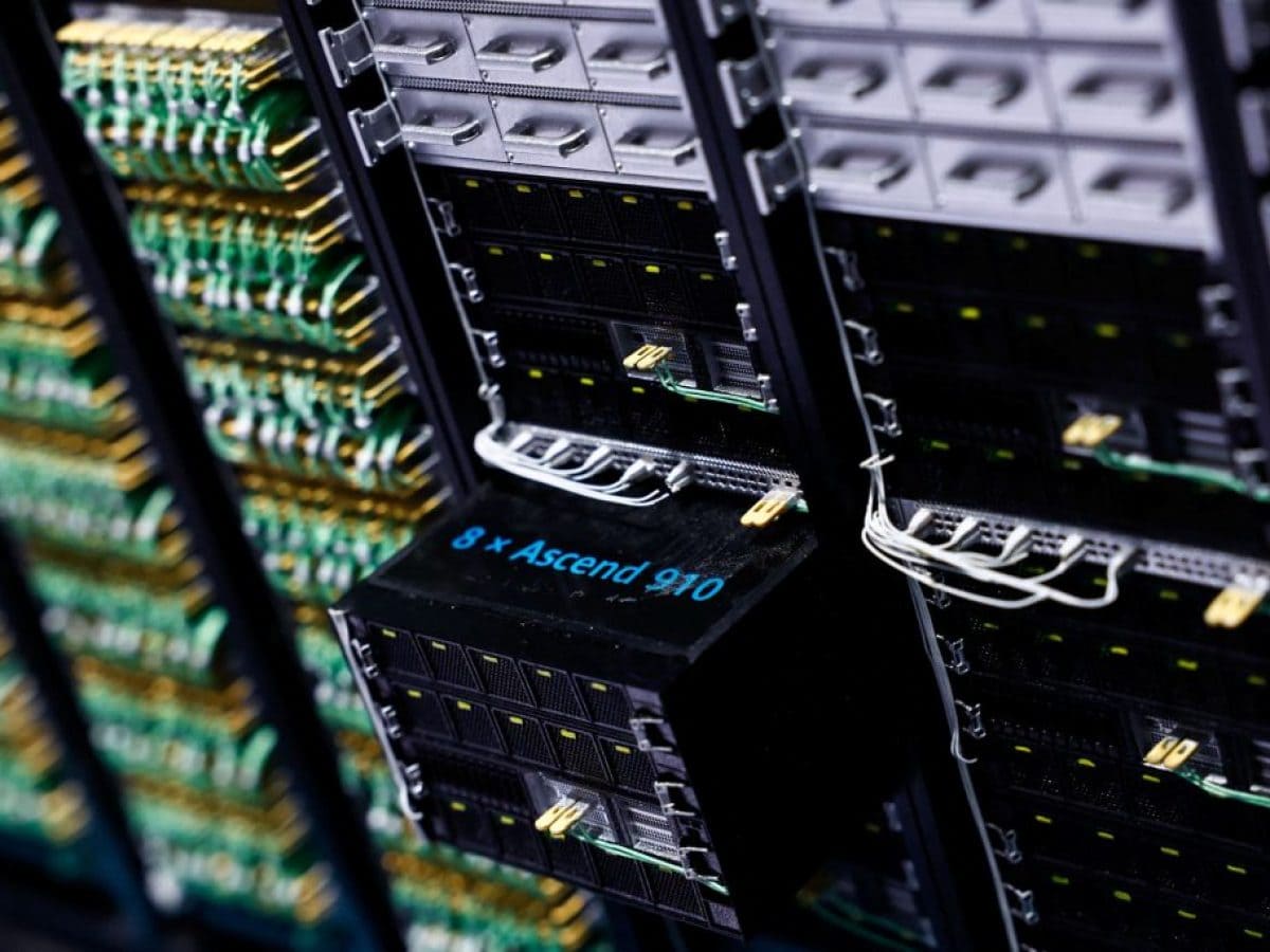 Η τεχνητή νοημοσύνη φέρνει ενεργειακή καταιγίδα και η λύση βρίσκεται στο διάστημα