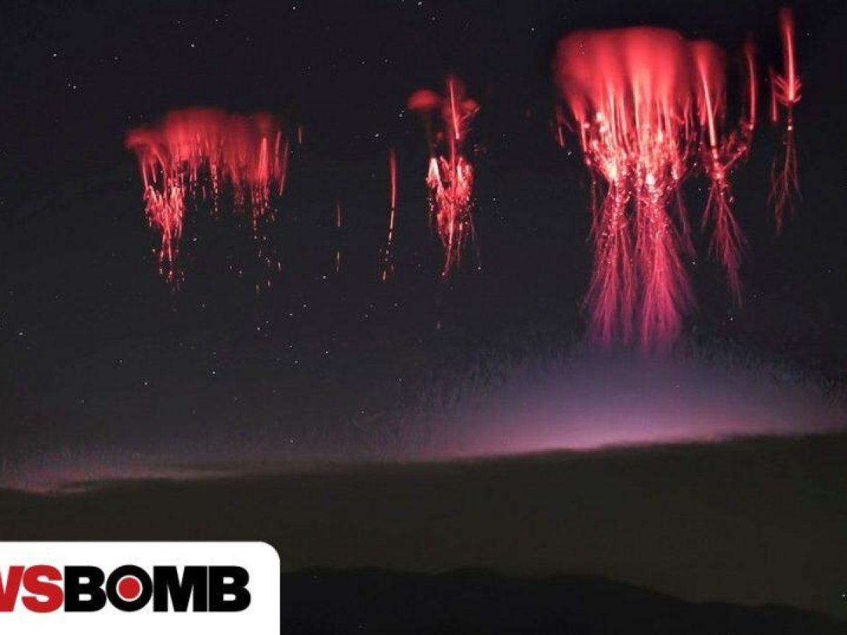 Τεράστιος κόκκινος δακτύλιος 230 χλμ. εμφανίστηκε στον ουρανό – Το εντυπωσιακό κλικ του φωτογράφου