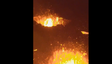 Εντυπωσιακές νυχτερινές εικόνες από τα ενεργά ηφαίστεια της Ισλανδίας