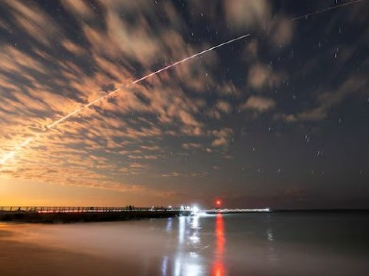 Η SpaceX του Μασκ κατεβάζει τους δορυφόρους της πιο κοντά στη Γη για λόγους ασφάλειας