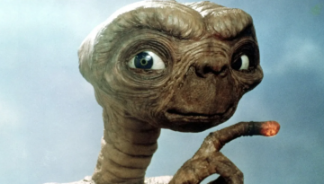 Οι προηγμένοι εξωγήινοι επικοινωνούν σαν τις πυγολαμπίδες; Τι υποστηρίζει νέα ανατρεπτική έρευνα