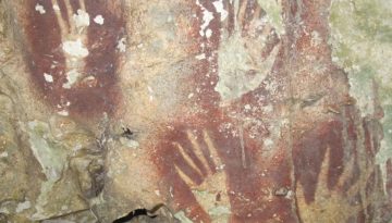 Ανατροπή στην αρχαιολογία: Βρέθηκε η αρχαιότερη ζωγραφιά στον κόσμο – Τι αποκαλύπτει το εύρημα (Φωτογραφίες)