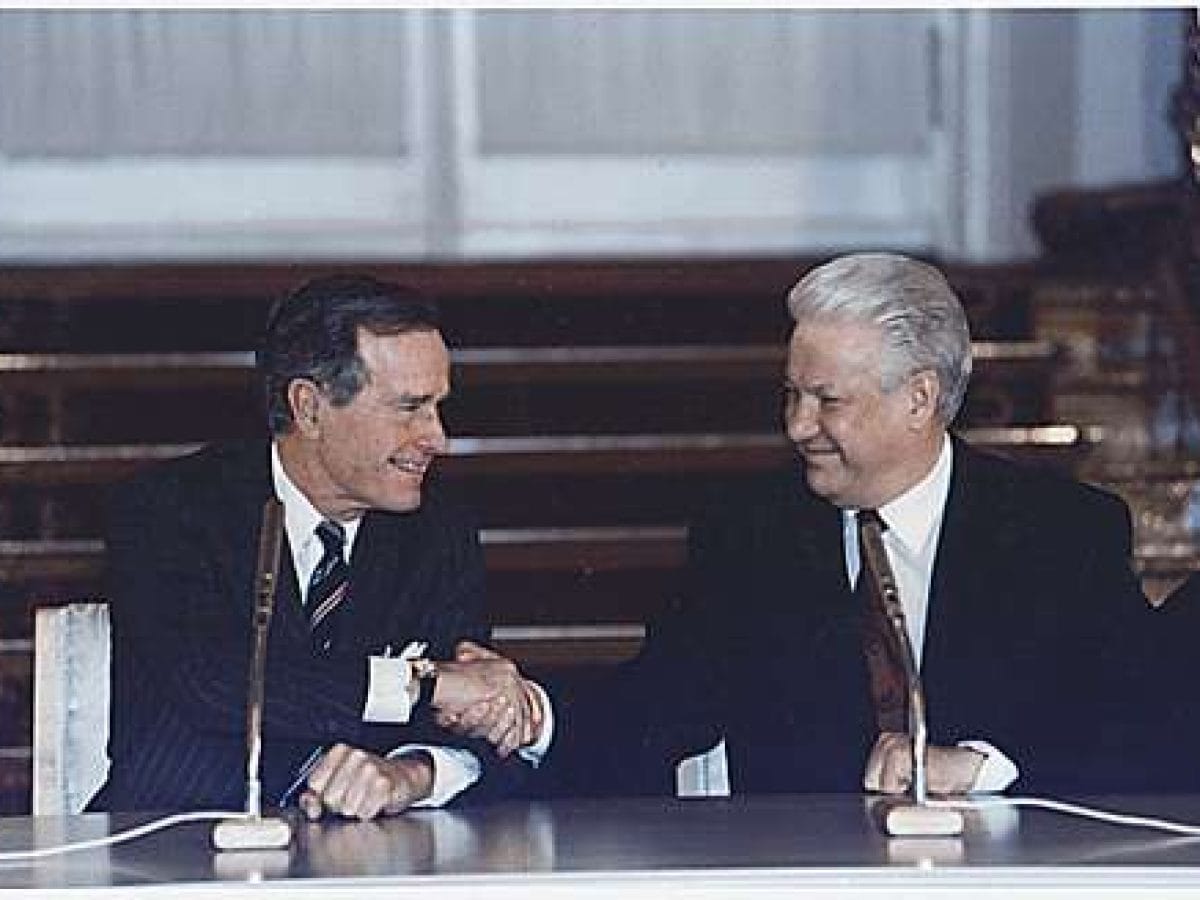 1η Φεβρουαρίου σαν σήμερα το 1992, τελειώνει και τυπικά ο Ψυχρός Πόλεμος…