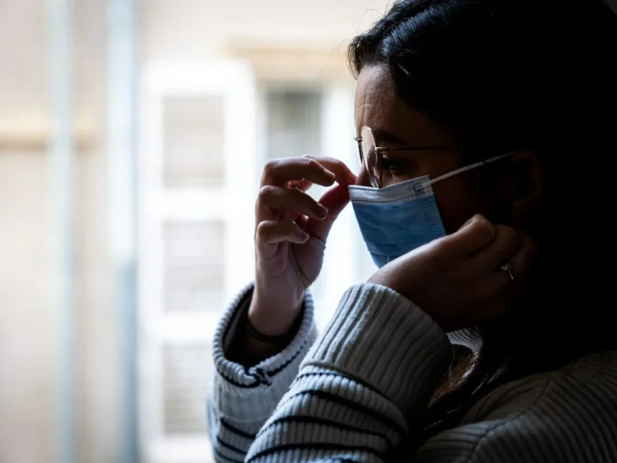 Long covid: Επιπτώσεις στον εγκέφαλο παρόμοιες με αυτές του Alzheimer