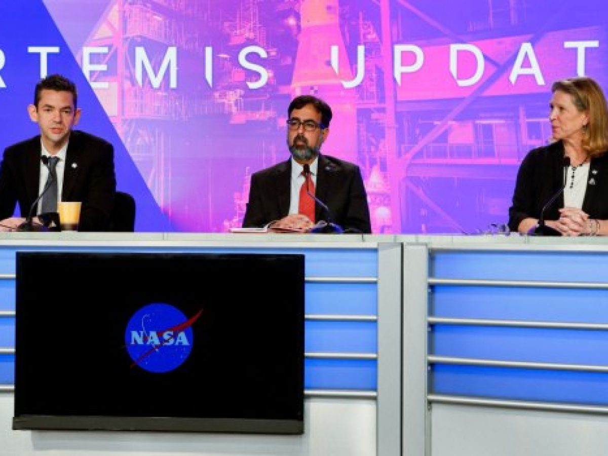 NASA: &Alpha;&nu;&alpha;&theta;&epsilon;&omega;&rho;&epsilon;ί &tau;&eta;&nu; &alpha;&pi;&omicron;&sigma;&tau;&omicron;&lambda;ή Artemis &gamma;&iota;&alpha; &tau;&eta;&nu; &epsilon;&pi;&iota;&sigma;&tau;&rho;&omicron;&phi;ή &sigma;&tau;&eta; &Sigma;&epsilon;&lambda;ή&nu;&eta;, &pi;&rho;&omicron;&sigma;&theta;έ&tau;&omicron;&nu;&tau;&alpha;&sigmaf; &nu;έ&epsilon;&sigmaf; &delta;&omicron;&kappa;&iota;&mu;έ&sigmaf; &sigma;&tau;&omicron; &Delta;&iota;ά&sigma;&tau;&eta;&mu;&alpha;