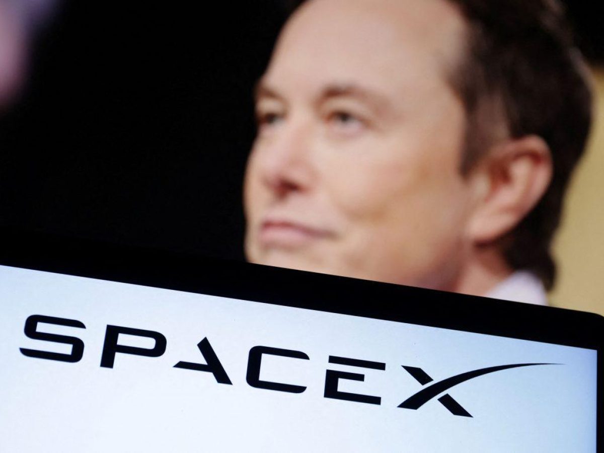 SpaceX: Αίτημα για να θέσει σε τροχιά 1 εκατ. δορυφόρους