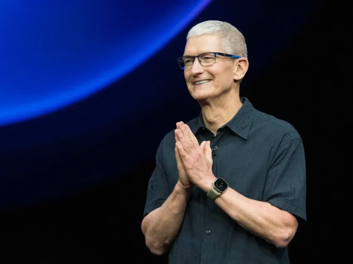 Tim Cook: Θα τρίβετε τα μάτια σας με τις καινοτομίες της Apple το 2026