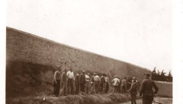 Οι 200 της Καισαριανής , οι πολιτικοί κρατούμενοι της Ακροναυπλίας και τα φασιστοειδή! Ρεπορτάζ-συνέντευξη