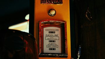 Η τοξική κληρονομιά του 20ού αιώνα: Το δηλητήριο που κυκλοφορούσε στη βενζίνη και οι αθέατες συνέπειές του