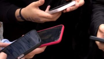 Ι. Πήτας στο ΕΡΤnews Radio 105,8: Τα κοινωνικά μέσα λειτουργούν στον εγκέφαλο με παρόμοιο τρόπο όπως το αλκοόλ, τα ναρκωτικά ή το τσιγάρο