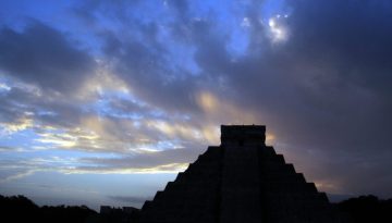 Νέα έρευνα ανατρέπει όλα όσα πιστεύαμε για τους Μάγια: Ο μυστηριώδης πολιτισμός τους, η μεγάλη σφαγή και οι εξωγήινοι