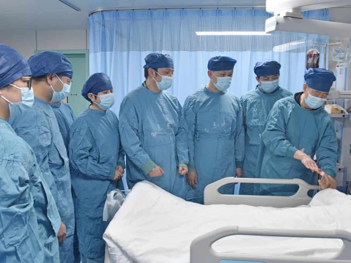 Πρωτοποριακή θεραπεία με ήπαρ χοίρου έσωσε ασθενή με οξεία ηπατική ανεπάρκεια