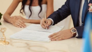 Σαν σήμερα 17 Φεβρουαρίου: Ο πολιτικός γάμος γίνεται ισόκυρος με τον θρησκευτικό