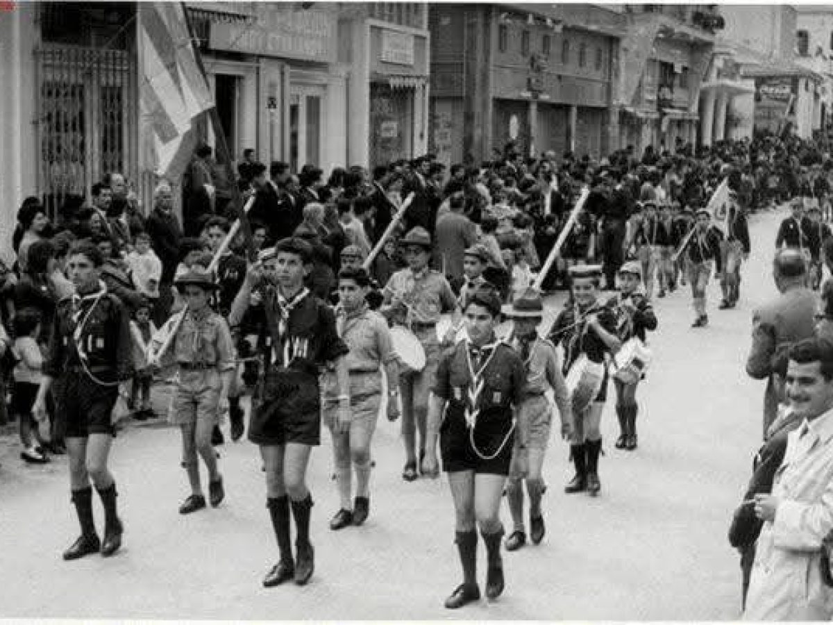 25&eta; &Mu;&alpha;&rho;&tau;ί&omicron;&upsilon; 1955 &ndash; &Alpha;&mu;&mu;ό&chi;&omega;&sigma;&tau;&omicron;&sigmaf;