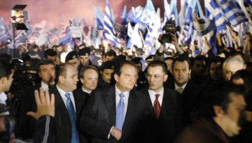 Σαν σήμερα 7 Μαρτίου: Η Νέα Δημοκρατία επιστρέφει στην εξουσία μετά από 11 χρόνια