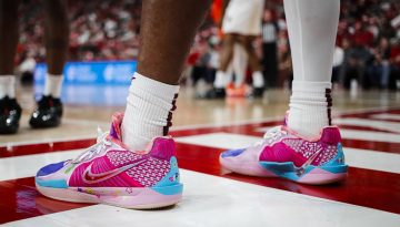 Το μυστικό πίσω από το τρίξιμο των αθλητικών παπουτσιών στο παρκέ