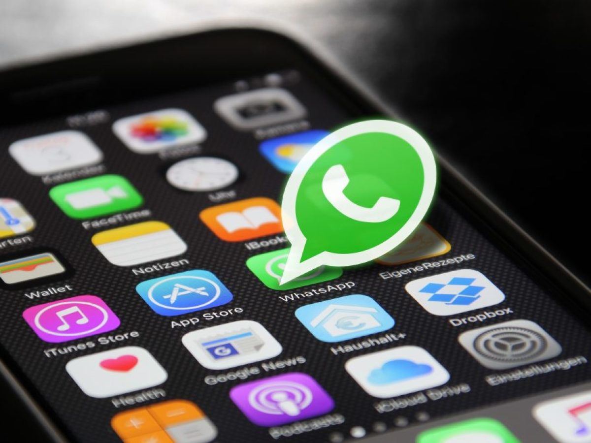 &Alpha;&pi;ά&tau;&eta; &sigma;&tau;&eta;&nu; &Iota;&tau;&alpha;&lambda;ί&alpha;: &Psi;&epsilon;ύ&tau;&iota;&kappa;&omicron; WhatsApp έ&kappa;&lambda;&epsilon;&beta;&epsilon; &delta;&epsilon;&delta;&omicron;&mu;έ&nu;&alpha; &kappa;&alpha;&iota; έ&lambda;&epsilon;&gamma;&chi;&epsilon; &kappa;&iota;&nu;&eta;&tau;ά &tau;&eta;&lambda;έ&phi;&omega;&nu;&alpha;