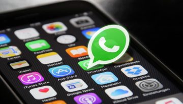 &Alpha;&pi;ά&tau;&eta; &sigma;&tau;&eta;&nu; &Iota;&tau;&alpha;&lambda;ί&alpha;: &Psi;&epsilon;ύ&tau;&iota;&kappa;&omicron; WhatsApp έ&kappa;&lambda;&epsilon;&beta;&epsilon; &delta;&epsilon;&delta;&omicron;&mu;έ&nu;&alpha; &kappa;&alpha;&iota; έ&lambda;&epsilon;&gamma;&chi;&epsilon; &kappa;&iota;&nu;&eta;&tau;ά &tau;&eta;&lambda;έ&phi;&omega;&nu;&alpha;
