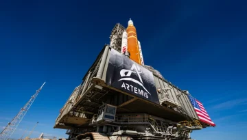Artemis II: Η νέα Οδύσσεια του διαστήματος και η ιστορική επιστροφή στη Σελήνη