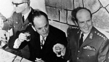 Ποιοι θέλουν να ξεχάσουμε ότι η χούντα των Αθηνών άνοιξε την κερκόπορτα στην Κύπρο;