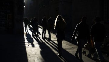 Τι «σκοτεινό» μπορεί να αποκαλύψει ο τρόπος που περπατάμε για την υγεία μας