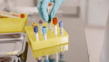 Έμπολα: Πειραματικό εμβόλιο mRNA δείχνει πολλά υποσχόμενο κατά πολλών στελεχών του ιού