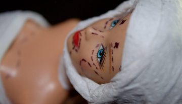Το φαινόμενο «AI face» και τα εξωπραγματικά αιτήματα ασθενών