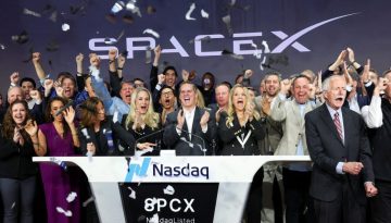 SpaceX: Η ιστορική πρώτη διαπραγμάτευση στον Nasdaq – Στα 2,2 τρισ. η αξία της, τρισεκατομμυριούχος ο Μασκ