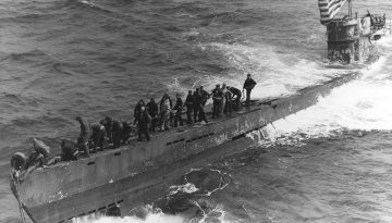 ΣΑΝ ΣΗΜΕΡΑ – 4 Ιουνίου 1944: Το Αμερικανικό Ναυτικό καταλαμβάνει ένα γερμανικό υποβρύχιο και βρίσκει μια συσκευή Enigma