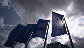 Τεχνητή νοημοσύνη: Πώς η Ευρώπη κινδυνεύει να βρεθεί στο περιθώριο έως το 2031