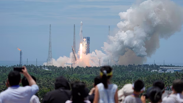 2026-07-10T084956Z_1592574210_RC2SAMAF5CYW_RTRMADP_5_CHINA-SPACE-ROCKET-620x350-1
